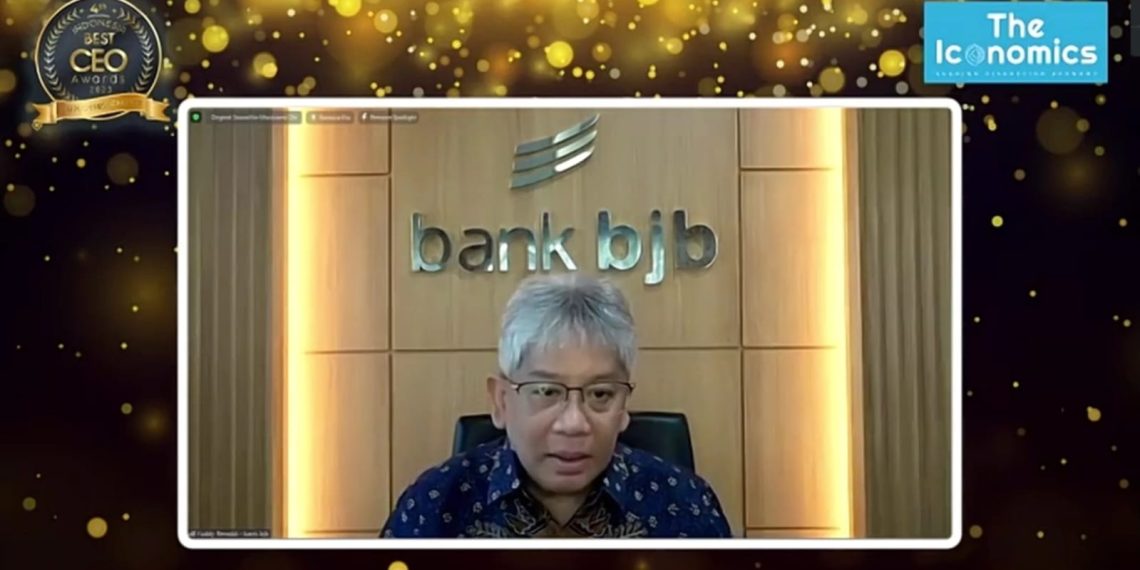 Direktur bank bjb Raih Penghargaan Best CEO 2023 dari The Iconomics