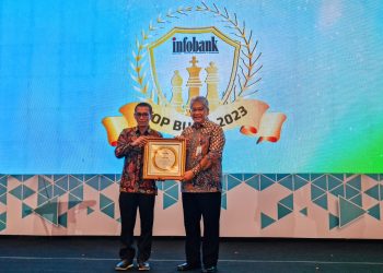 bank bjb Raih Predikat Top BUMD 2023 dari Infobank