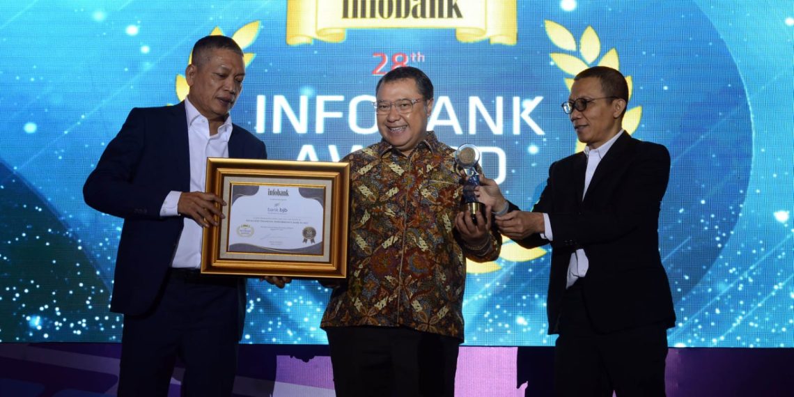 bank bjb Raih “Diamond Throphy” dalam ajang 28th Infobank Banking Apreciation 2023