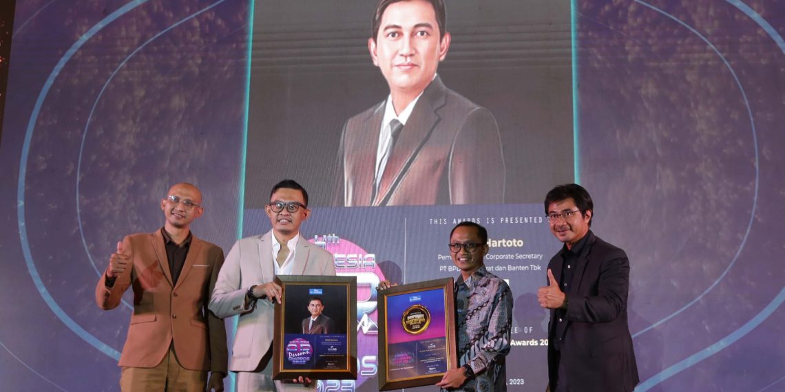 Berhasil Perkuat Reputasi Perusahaan, bank bjb Raih Corporate Reputation Awards 2023 dan PR Person 2023