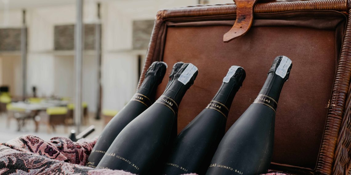 Alila Villas Uluwatu Membawa Keunikan dengan Alila Cava, Sparkling Wine Eksklusif