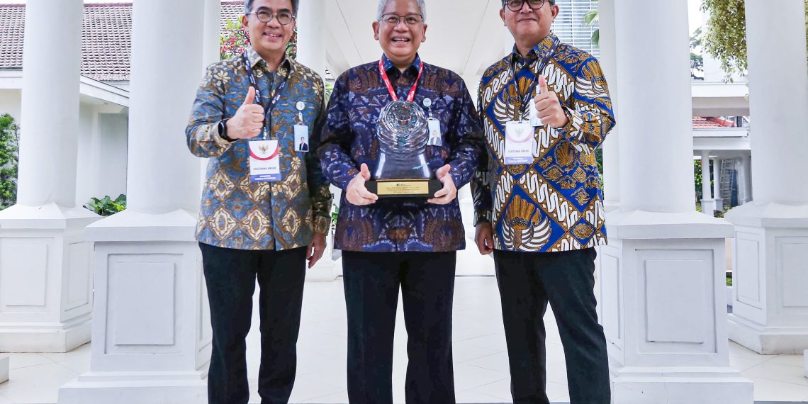 Mantap! bank bjb Raih Paritrana Award 2023 dari BPJS Ketenagakerjaan