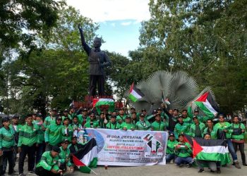 Ratusan Driver Grab di Palu Kompak Doa Bersama Untuk Palestina