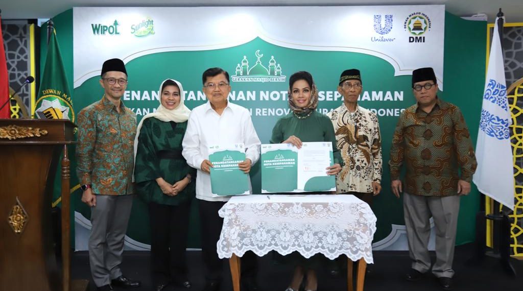Unilever Indonesia dan Dewan Masjid Indonesia Berkolaborasi Renovasi 90 Surau Menjelang Ulang Tahun Ke-90