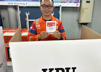 Rayakan Pesta Demokrasi, Pertamina Hulu Energi Salurkan Hak Pilih Pemilu di Lepas Pantai