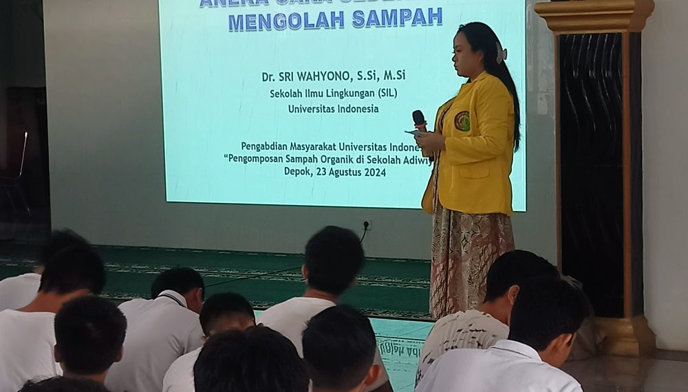 SIL UI Gelar Pelatihan Pengomposan Sampah Organik di Sekolah Adiwiyata