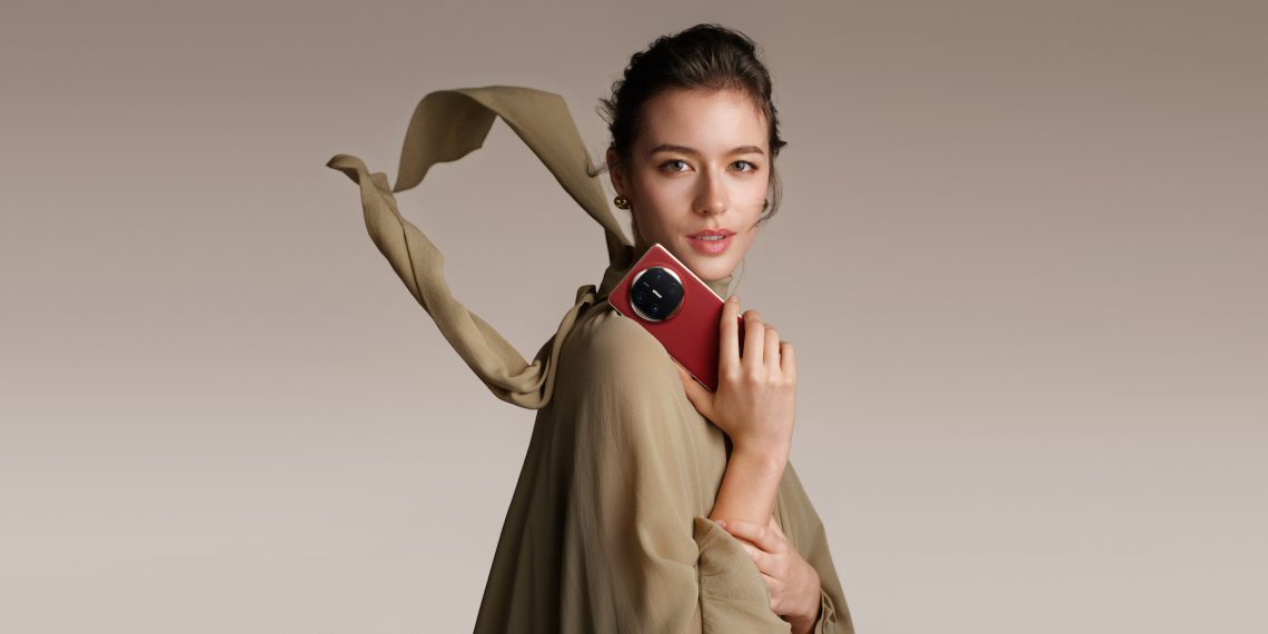 Huawei Mate X6: Smartphone Lipat Premium yang Tangguh dan Stylish