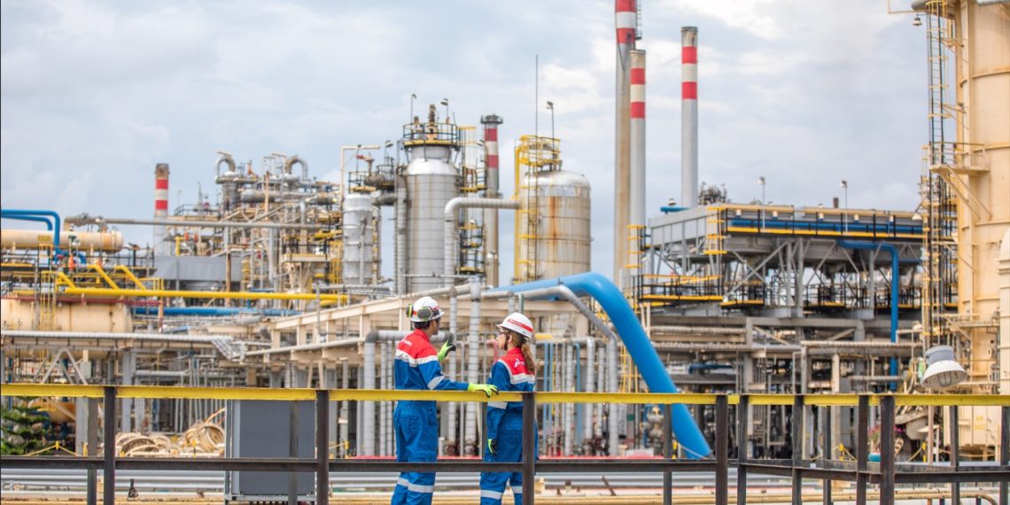 Kilang Pertamina Internasional Segera Uji Coba Produksi Bioavtur Berbahan Minyak Jelantah