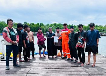 PHM  Selamatkan Tujuh Nelayan yang Terombang-ambing Selama Dua Haridi Selat Makassar