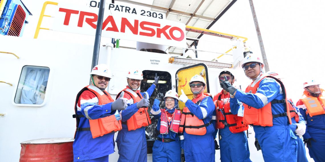 Hadirkan PLTS Pertama pada Kapal Angkut Minyak, Pertamina NRE Dorong Dedieselisasi Sektor Maritim