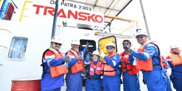 Hadirkan PLTS Pertama pada Kapal Angkut Minyak, Pertamina NRE Dorong Dedieselisasi Sektor Maritim