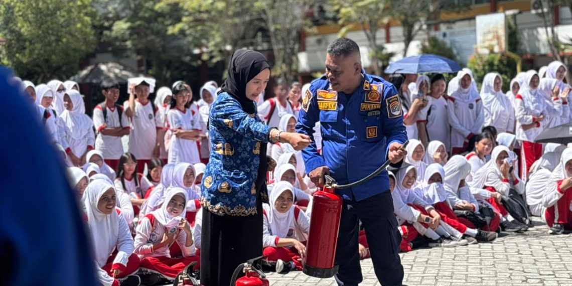 PT Pertamina EP Tarakan Field dan PMK Kota Tarakan Bekali Pelajar dan Guru Keterampilan Tanggap Darurat Kebakaran